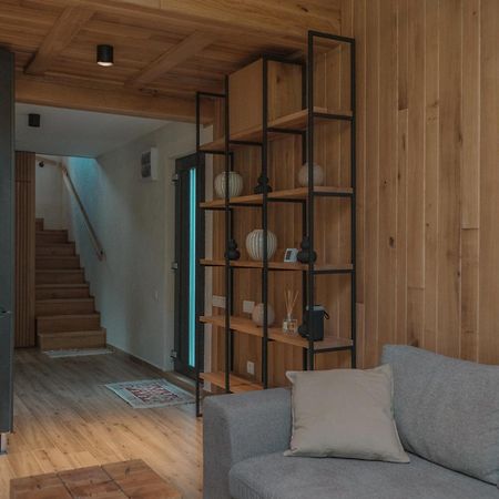 Vama Chalet バマ・ブザウルイ エクステリア 写真