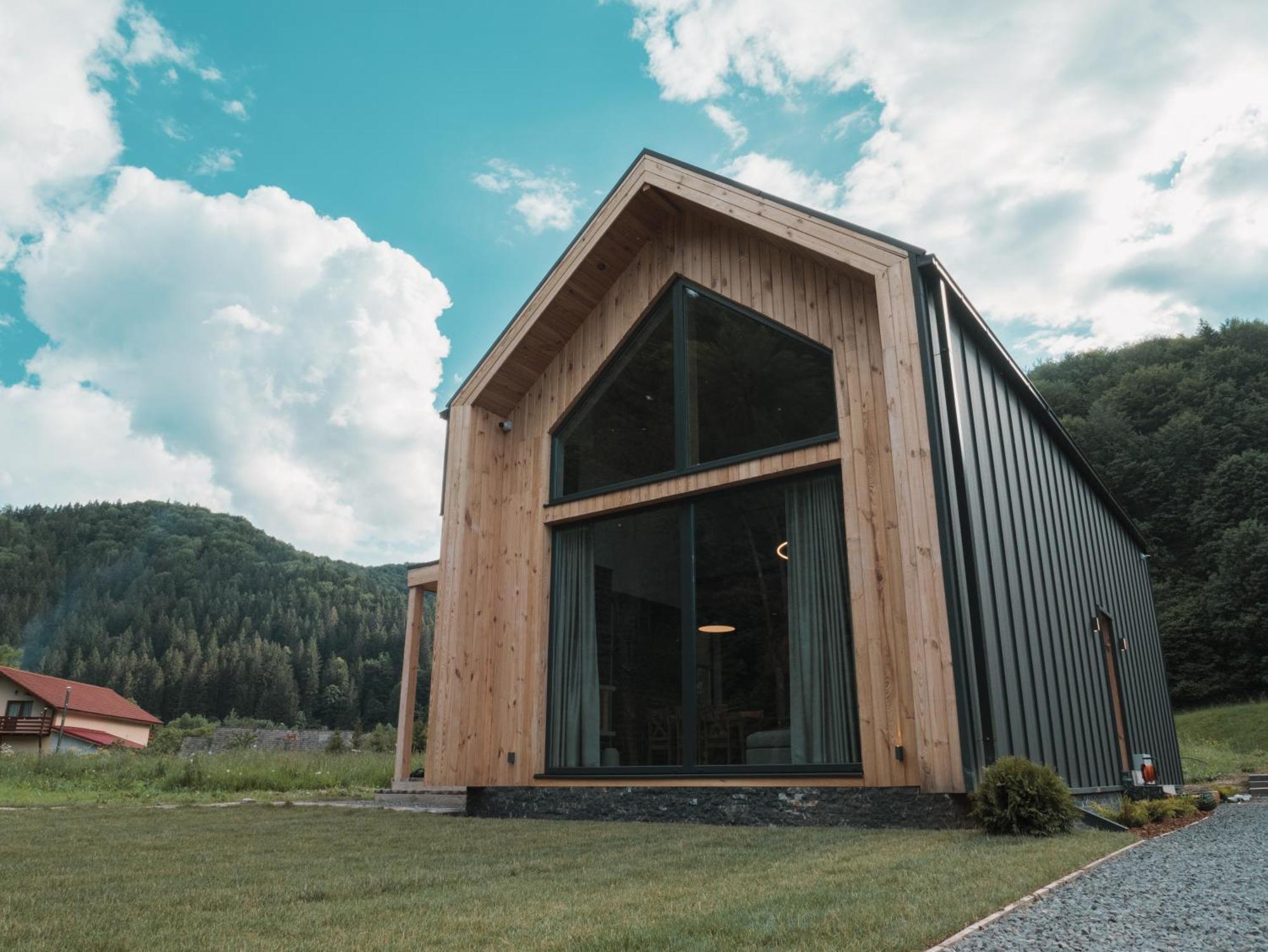 Vama Chalet バマ・ブザウルイ エクステリア 写真
