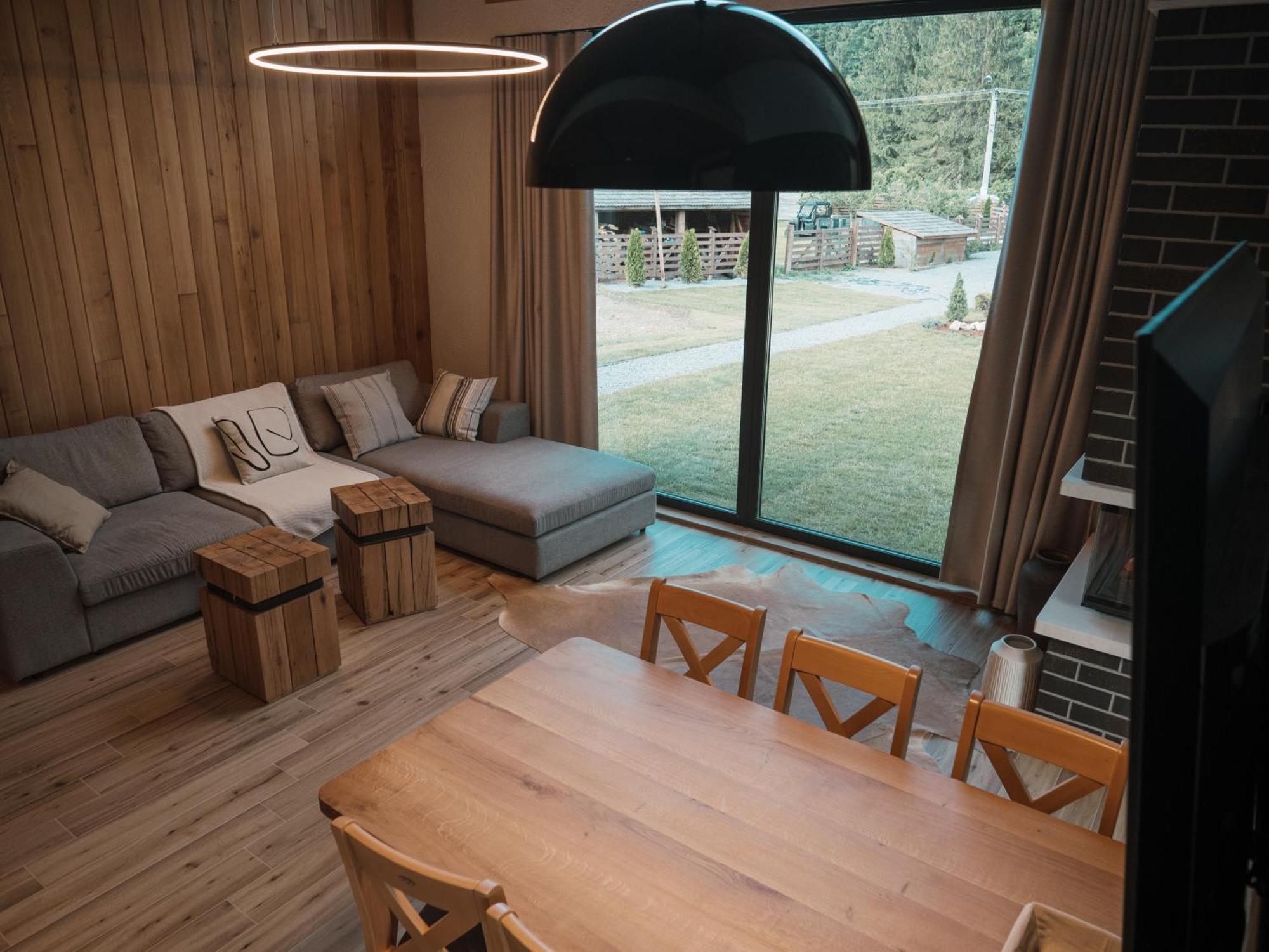 Vama Chalet バマ・ブザウルイ エクステリア 写真