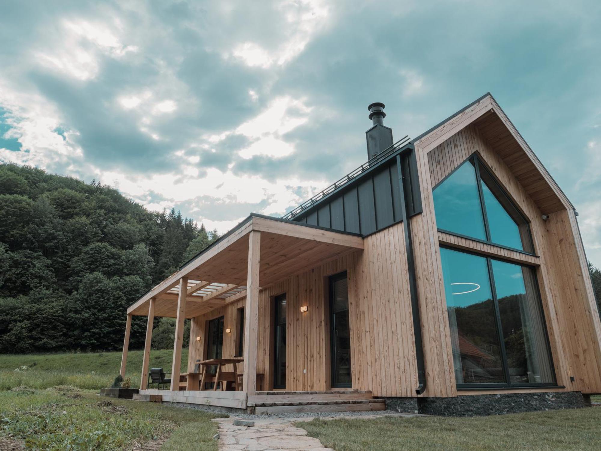 Vama Chalet バマ・ブザウルイ エクステリア 写真